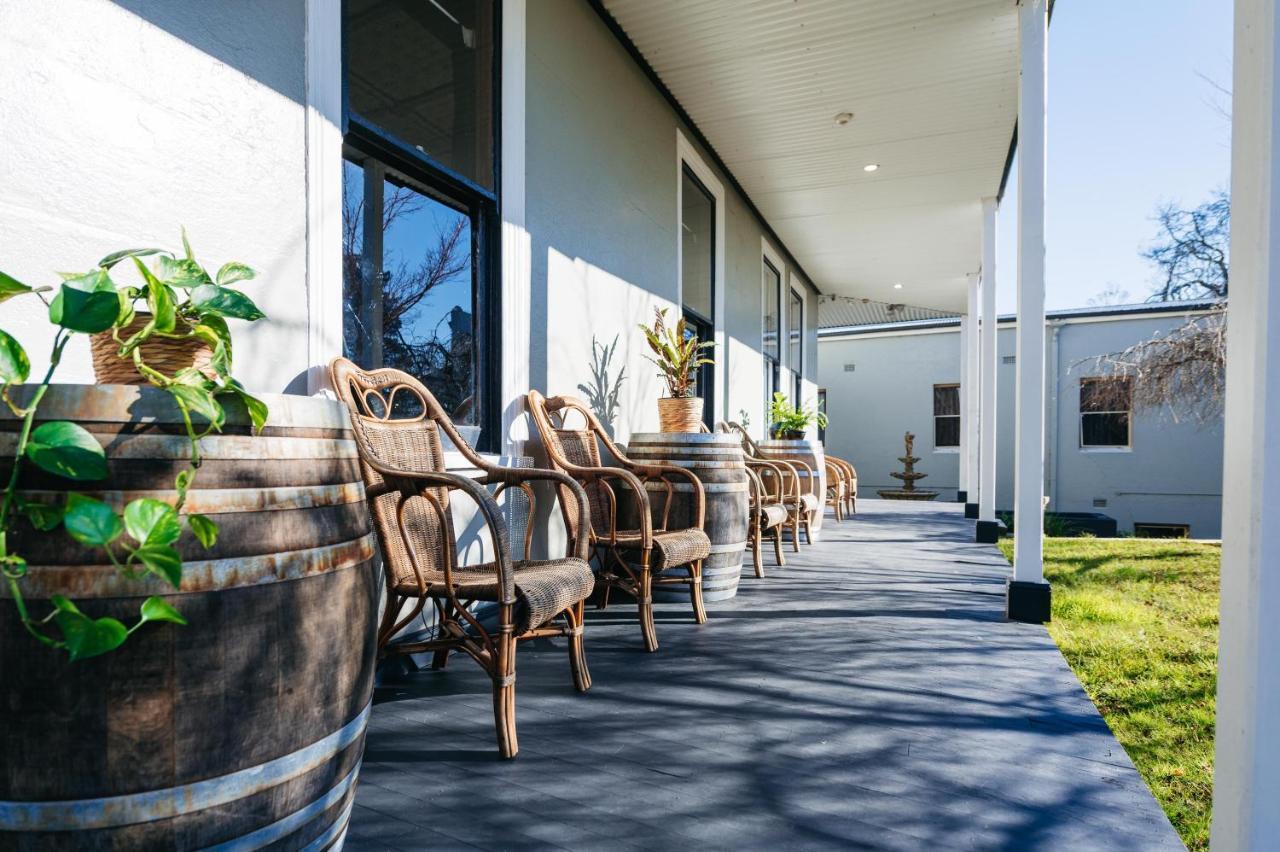 Hotel Etico At Mount Victoria Manor Exterior photo